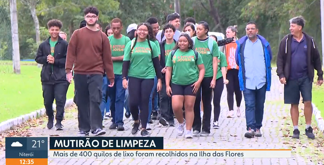 Mutirão de limpeza retirou mais de 400 quilos de lixo da ilha das Flores, em São Gonçalo
